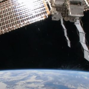 Русия и САЩ в сътрудничество: Астронавти съвместно отстраниха проблем в Космоса