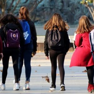 Отмениха грипната епидемия във Варна, учениците се връщат в класните стаи