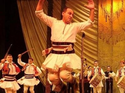 Почина един от най-известните танцьори в България