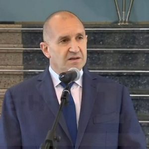 Президентът: С отказа си от всенародно допитване политическата класа скъса обществения договор с гражданите
