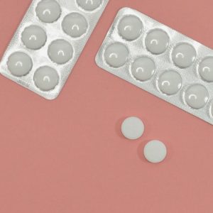 Чудотворно хапче ли е аспиринът или носи повече вреда, отколкото полза?